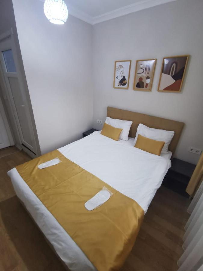 Konut Wooden House Hotel Истанбул Екстериор снимка