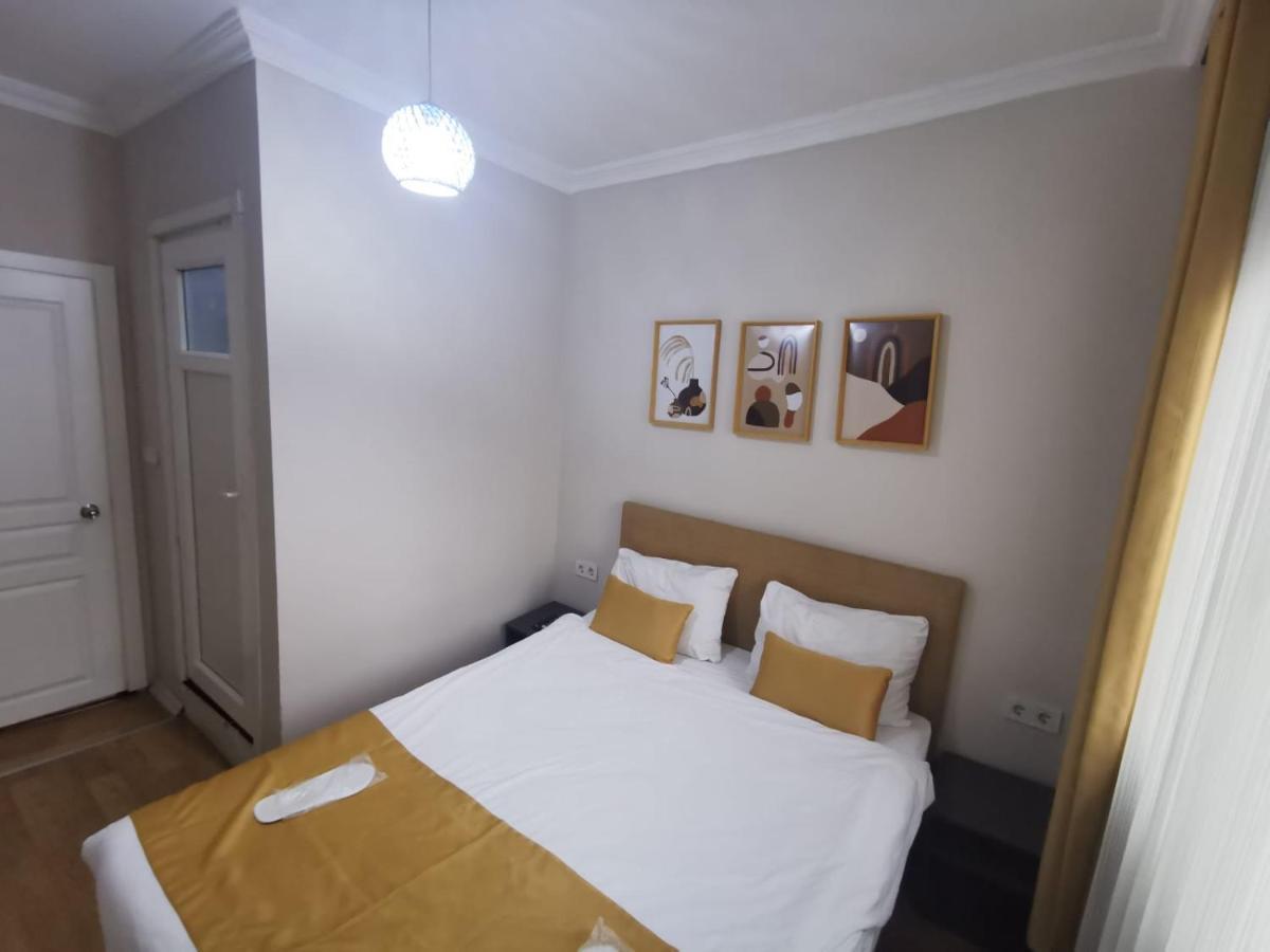 Konut Wooden House Hotel Истанбул Екстериор снимка