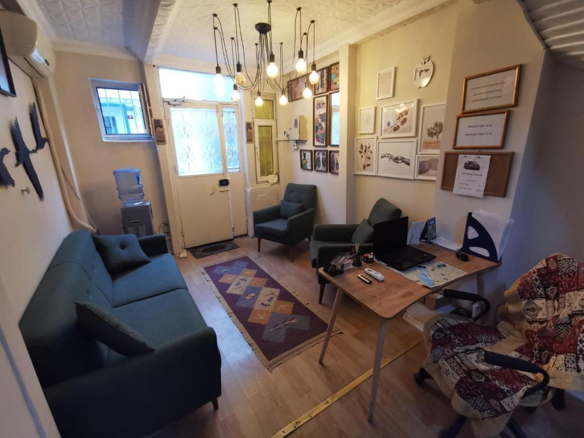 Konut Wooden House Hotel Истанбул Екстериор снимка
